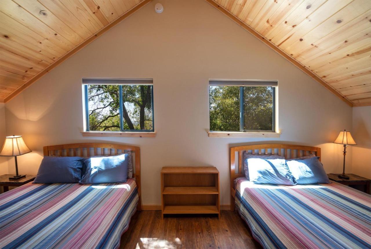 Sierra Base Camp Villa Oakhurst Eksteriør bilde